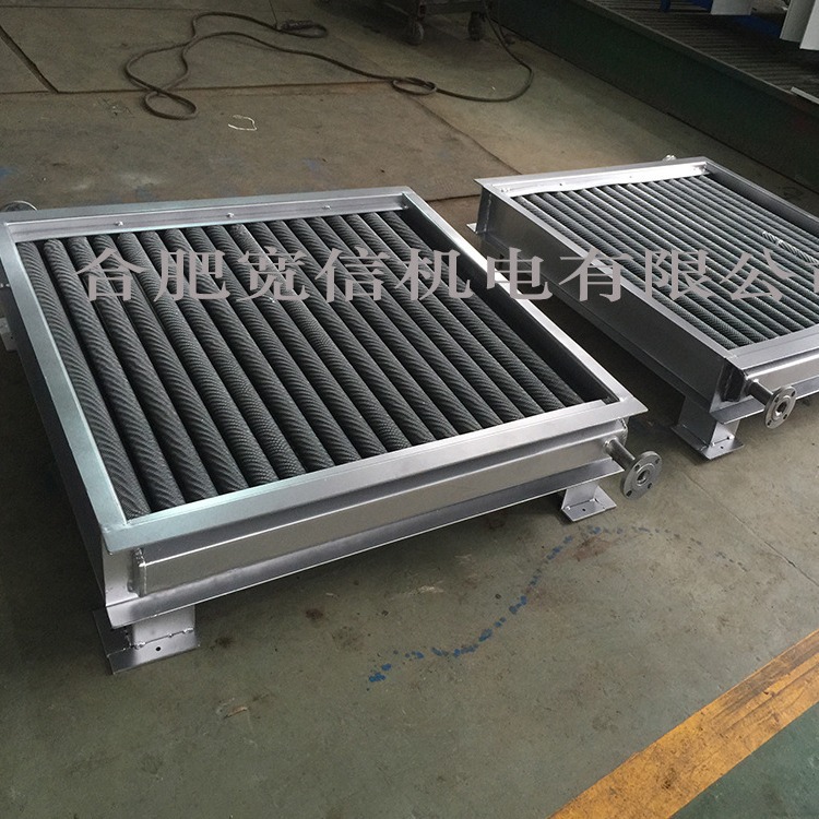 翅片管散熱器現(xiàn)場(chǎng)圖